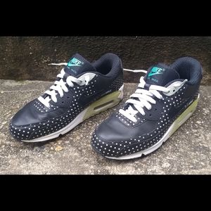 Nike Air Max 90 Premium+ size 8